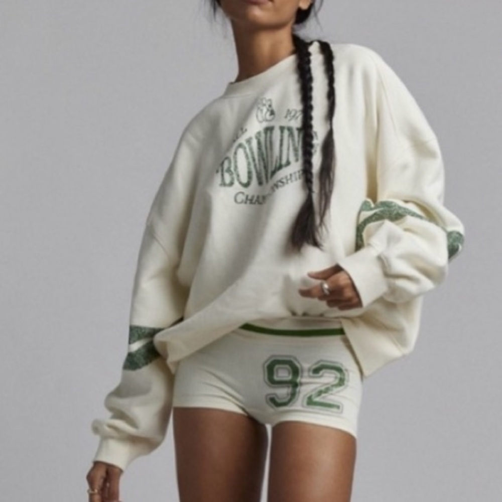 NEW BDG by URBAN OUTFITTERS Tasha Bowling Graphic Crew Neck Pullover in Ivory